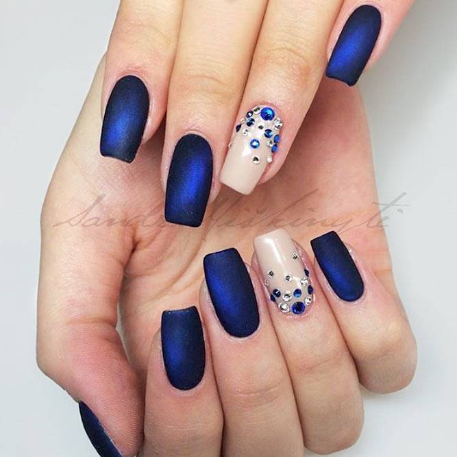 blue-nails-designs-matte-nude