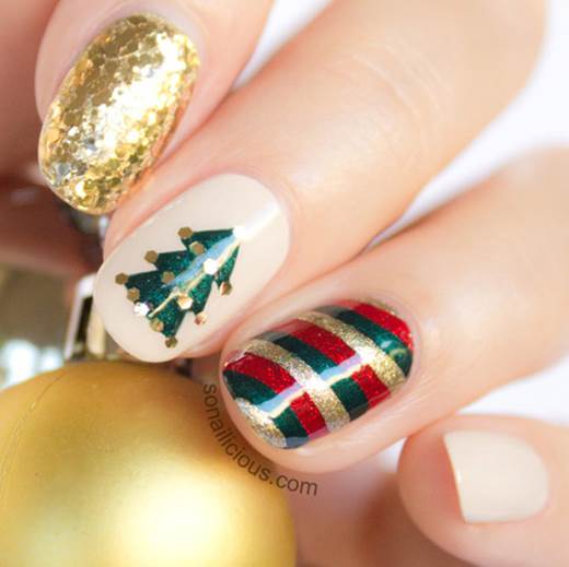 simple christmas nail design