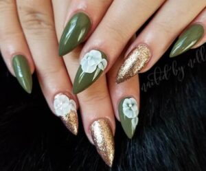 khaki-gold-glitter-white-flower-nail-art