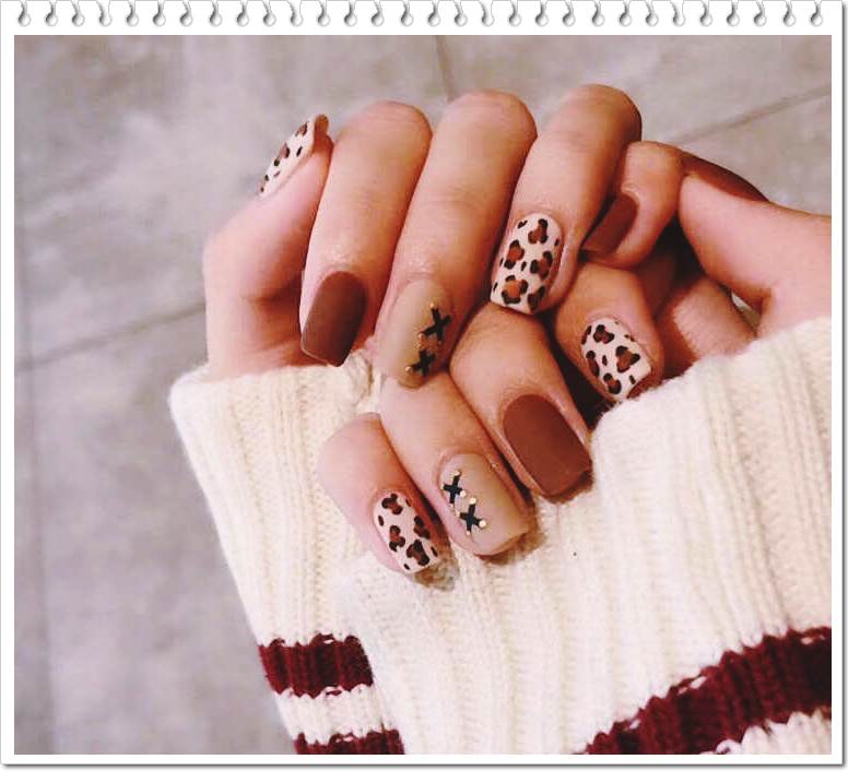 2-leopard-nails