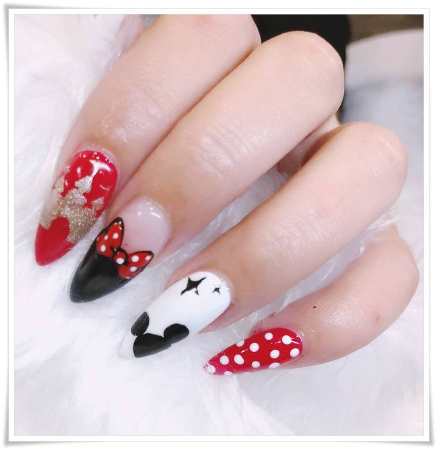 Polka-Dot-Nails pictures 2021