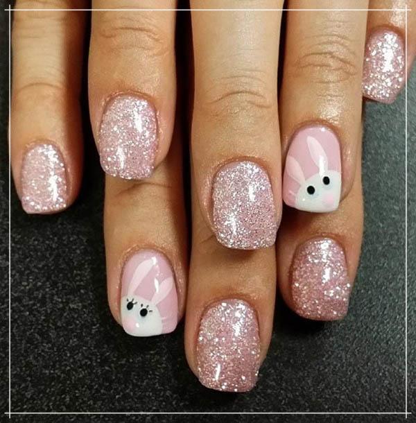 cute glitter nail art picture for short nails