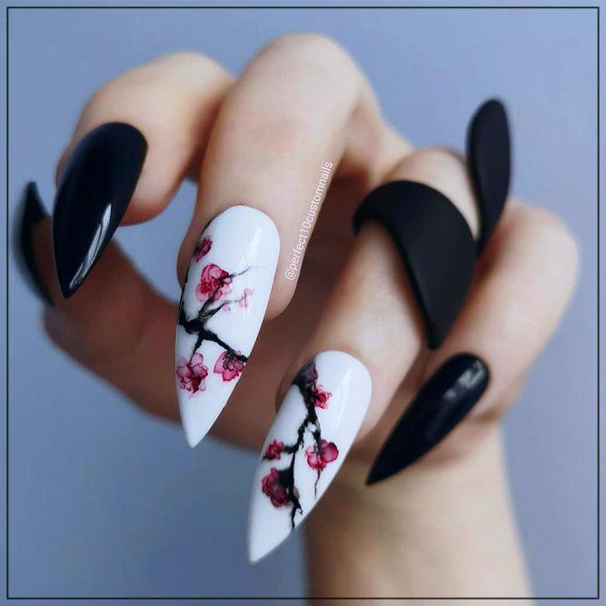 black_stiletto_nails_flower_nails_fancynailart.com