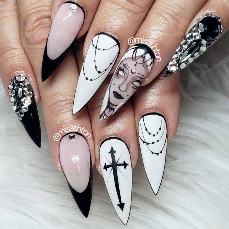 creepy nail art