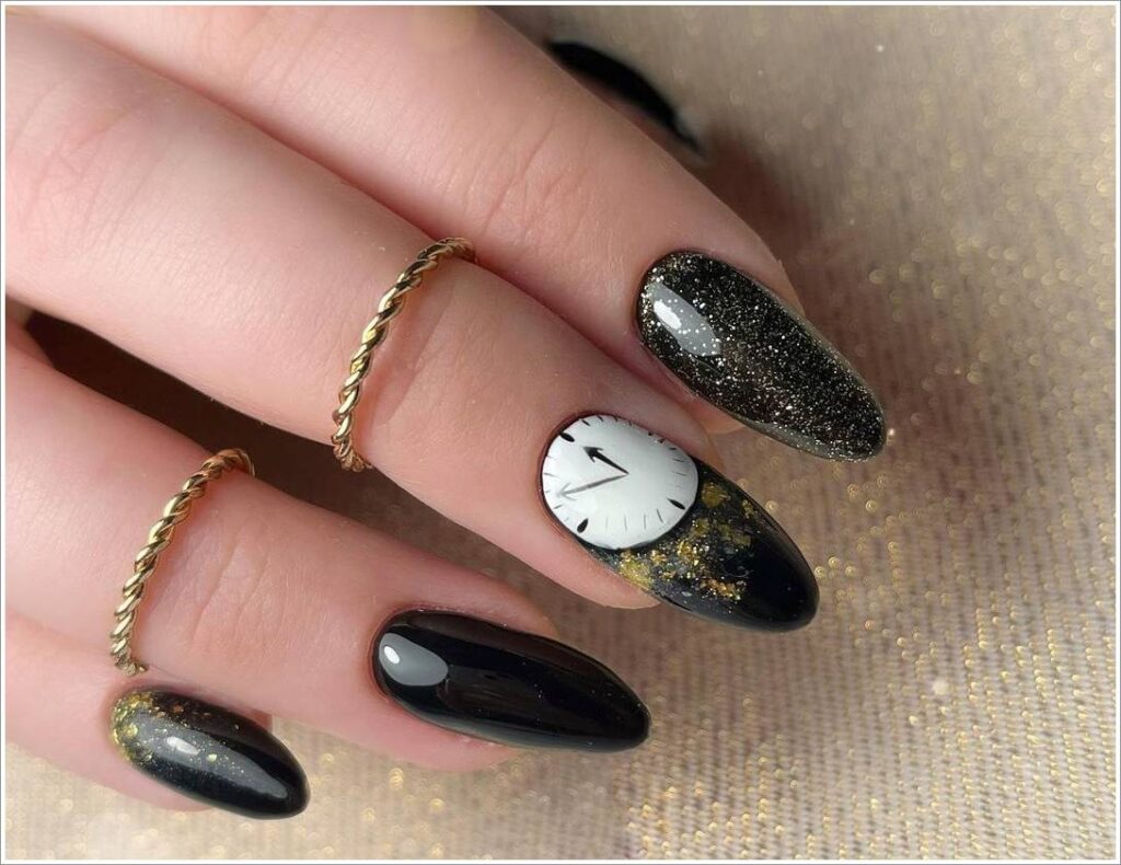 black-nails-with-glitter-and-clock-design