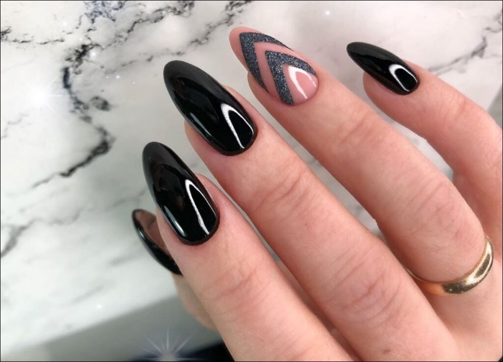 black shine nail art design