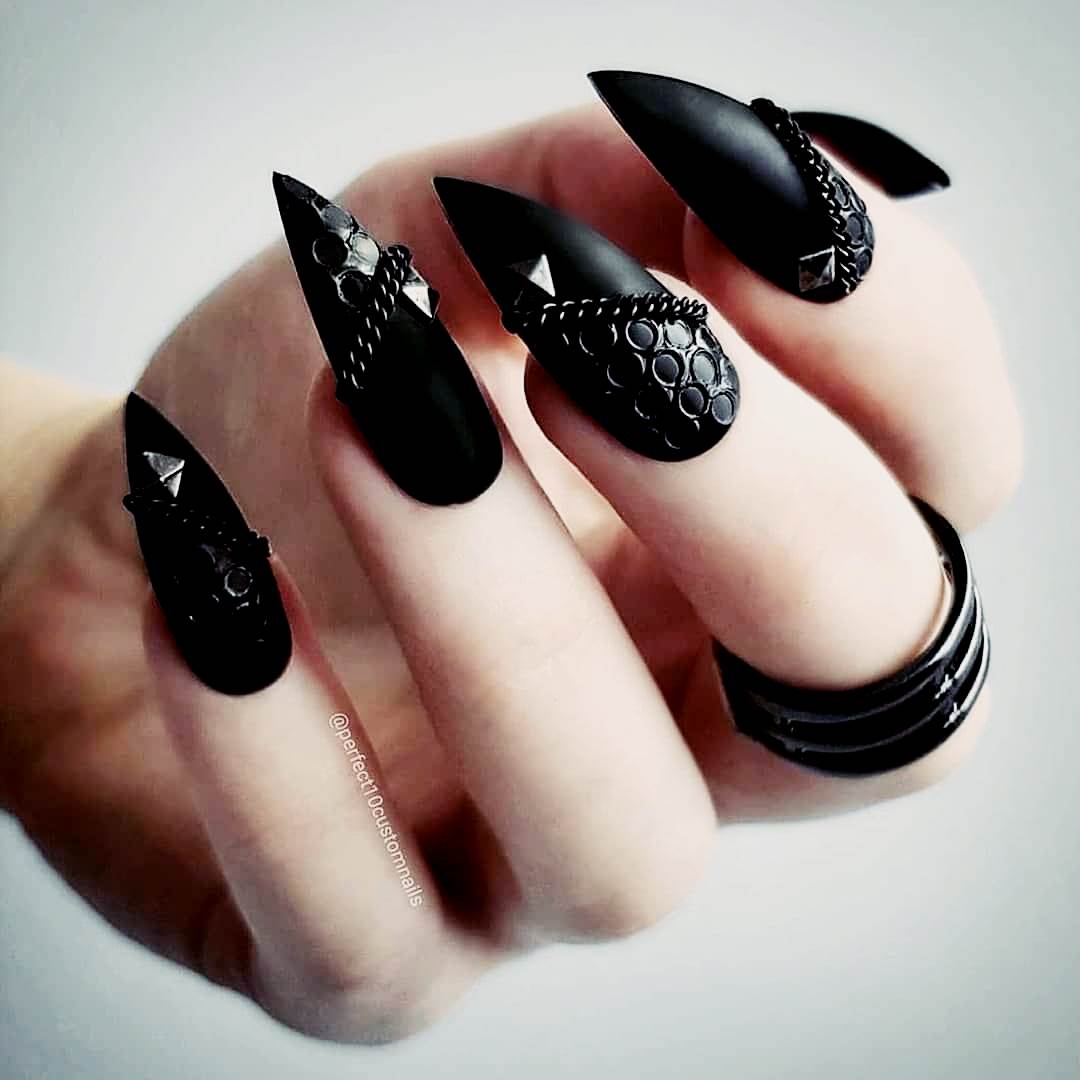 Black Nail Art Ideas That Will Definitely Turn Heads | Fancy Nail Art