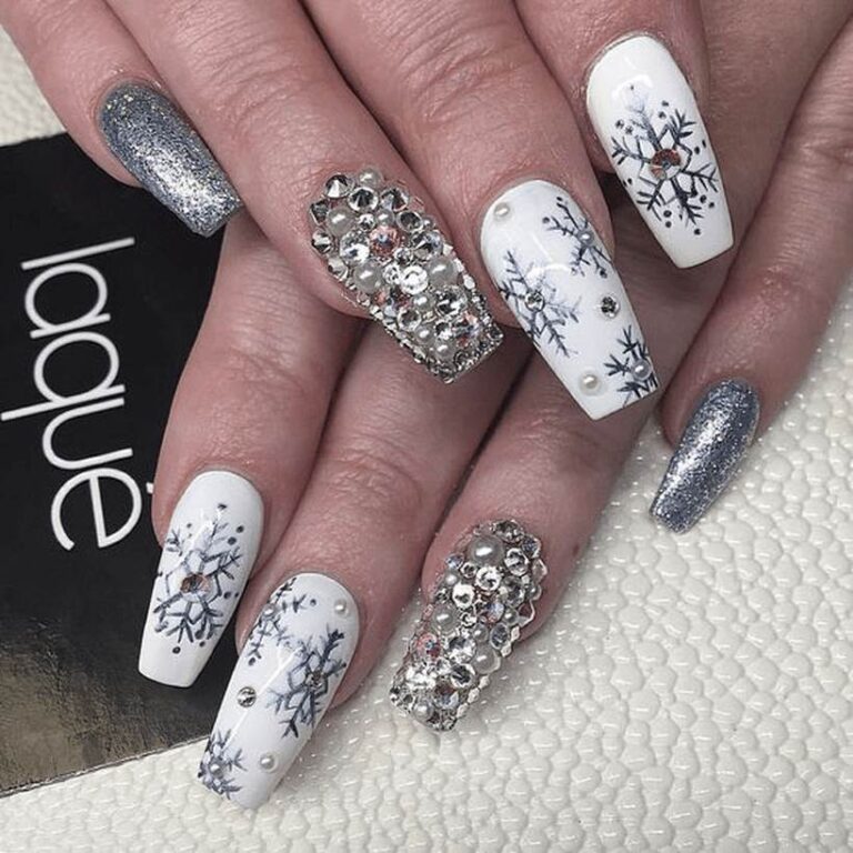 10 Beautiful Winter Nails Design For Lazy Girls