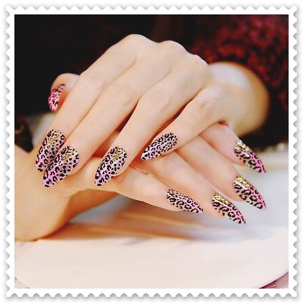 6-gold-leopard-nail-designs