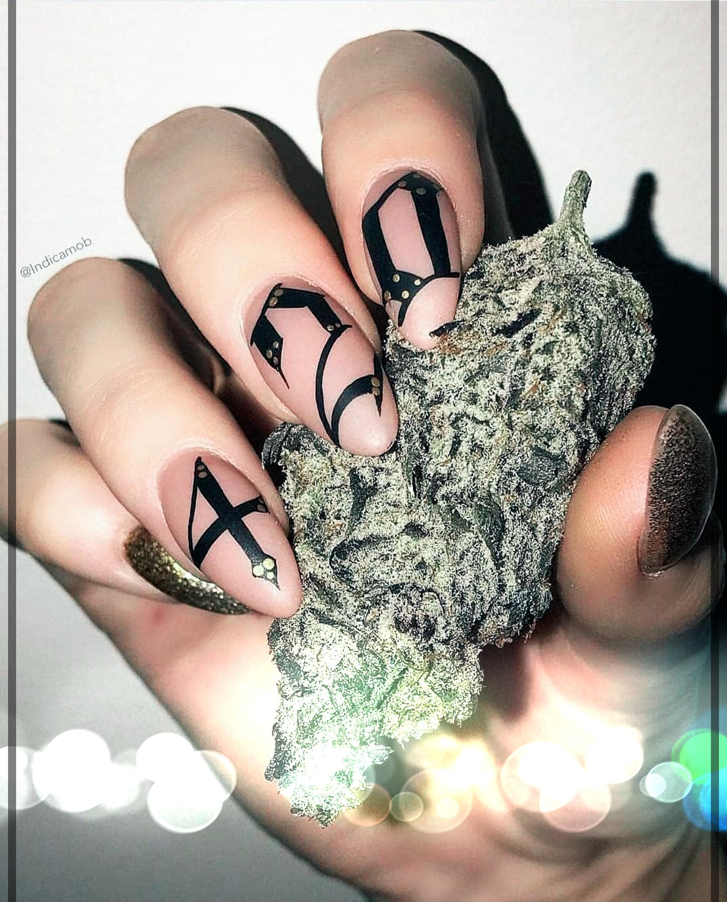 420 Nail Art Design & Ideas Pictures Weed Inspire Nails Fancy Nail Art