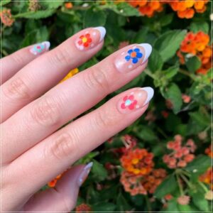 Hawaiian Flower Nail Art Ideas - 20 Hawaii Flower Nail Art Designs