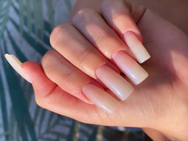 nude color nails art